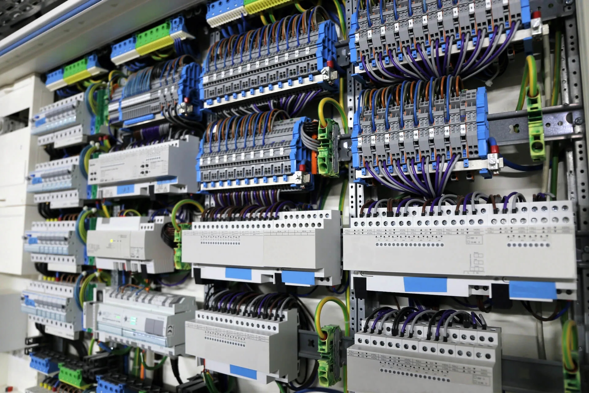 Интеграция KNX и Zigbee в умном доме 1 Интеграция KNX и Zigbee в умном доме knx automation
